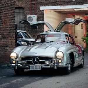 За рулем AMG соседа