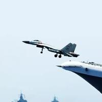 灵巧远山EF头像