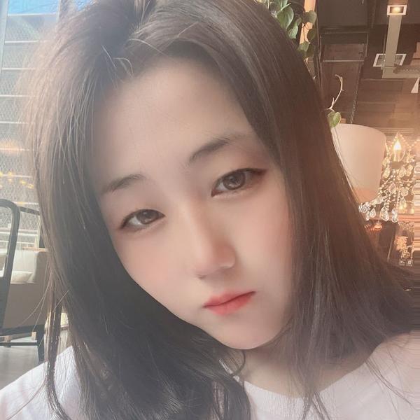 零跑新能源汽车秦丽娟头像