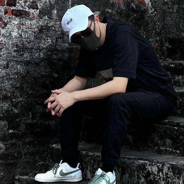 社恐双子座大叔头像