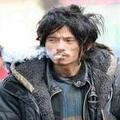 青山老布衣头像